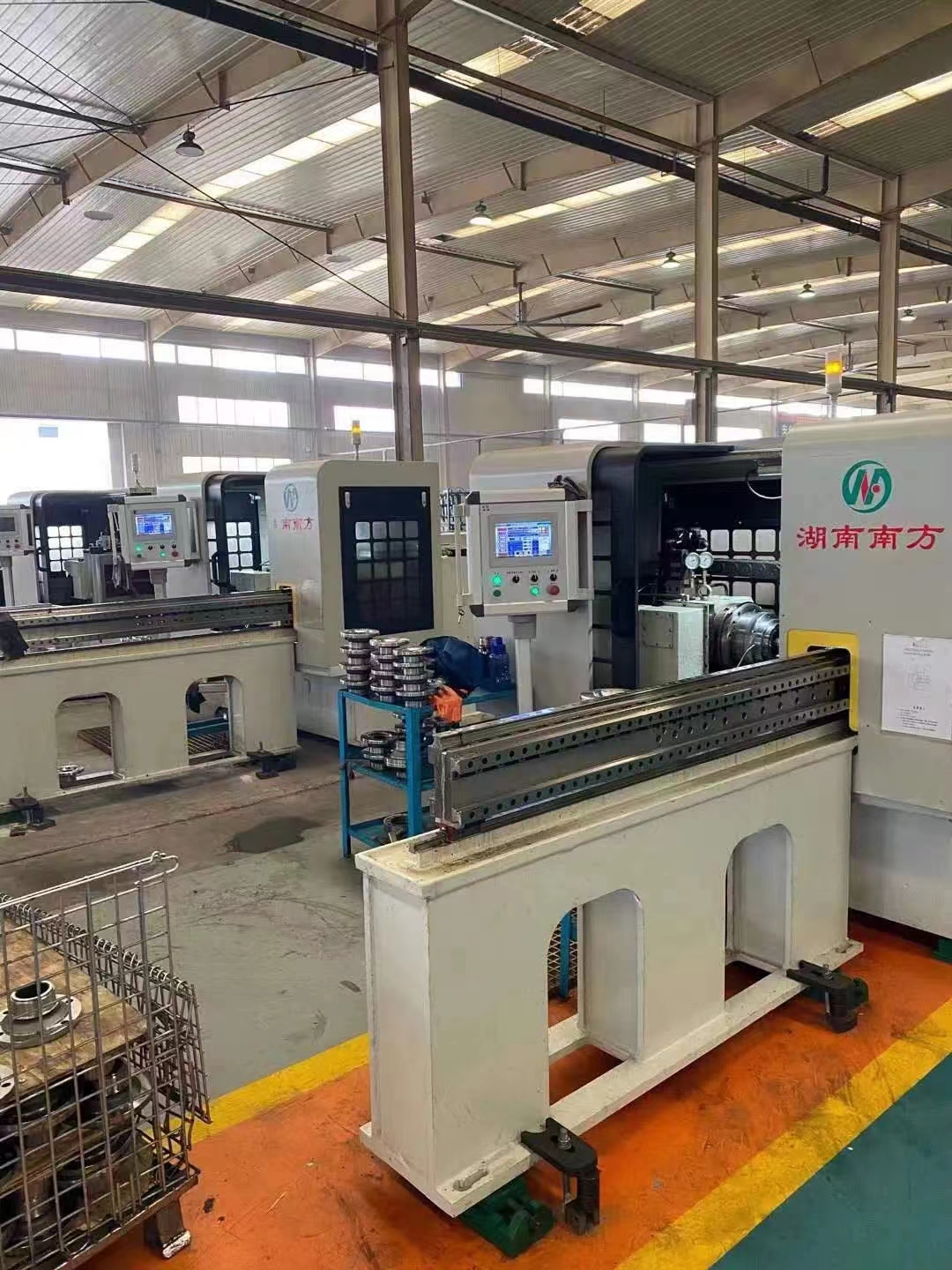 NF60圖(tú)緣叉端面(miàn)齒專用卧(wò)式拉床